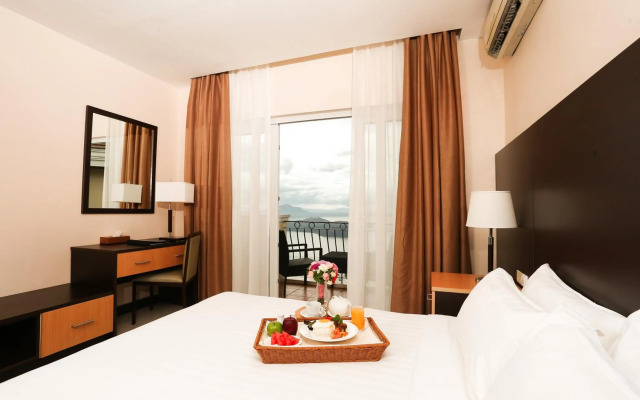 The Lake Hotel Tagaytay