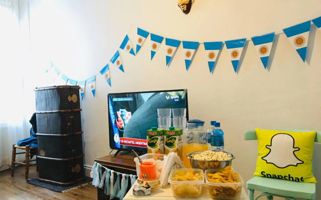 LOPEZ Hostel & Suites