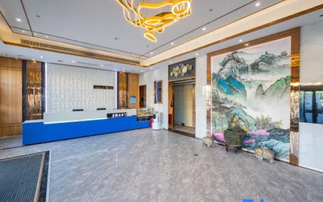 Starway Hotel Qingdao North Railway Station