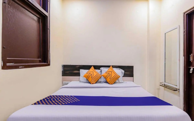 OYO Flagship 80513 Hotel Khushi