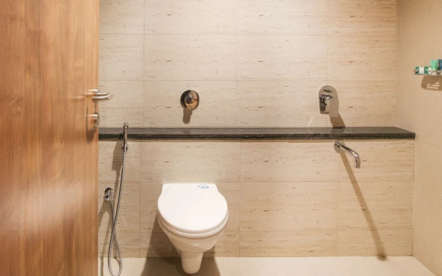 Treebo Elite Residency - 2 Kms From Railway Station