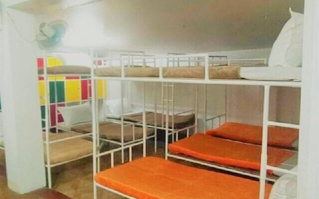 Bunks Makati - Hostel
