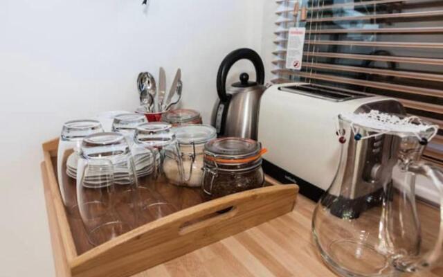 The Studio Christchurch B&B Luxury Garden Room