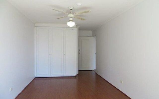 Thornton Tower Apartments