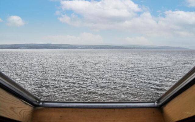 Host Stay Freshwater River View