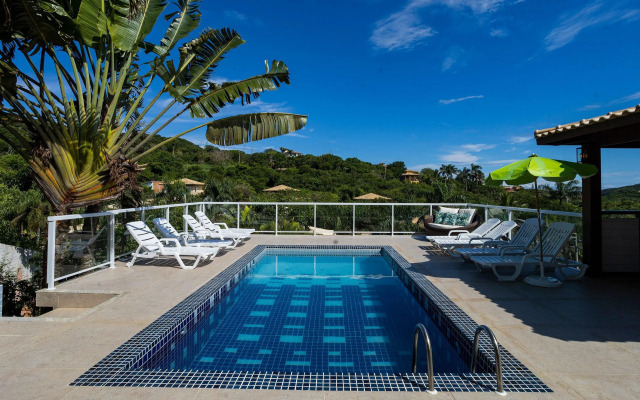 Mansão c/ Piscina a 400m da Praia Brava|Casa Ayana