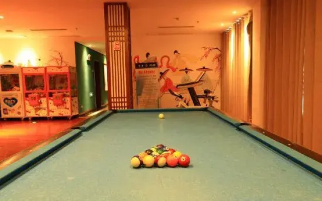Jixi Haina Baichuan Hotel