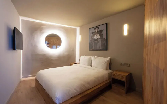 Tare Houses Hotel