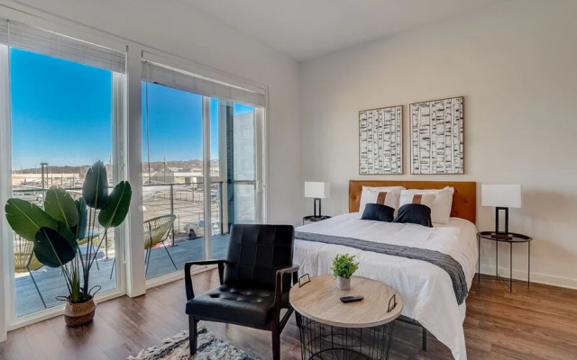 FRONTDESK Lakeview Green Apts Birmingham