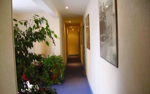 Lauberge Des Sources