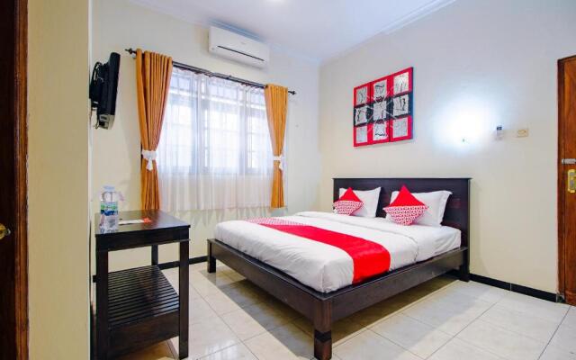 Oyo 1650 Griya Joglo Homestay
