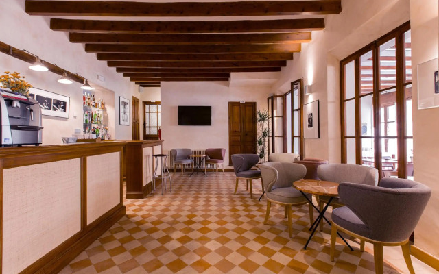 Hotel y Apartamentos DES PUIG