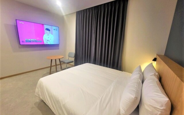 Hotel Leo