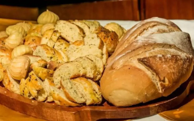 Serrano De Martins Hotel