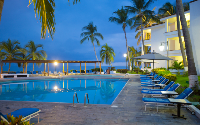 Vista Vallarta All Suites on the Beach