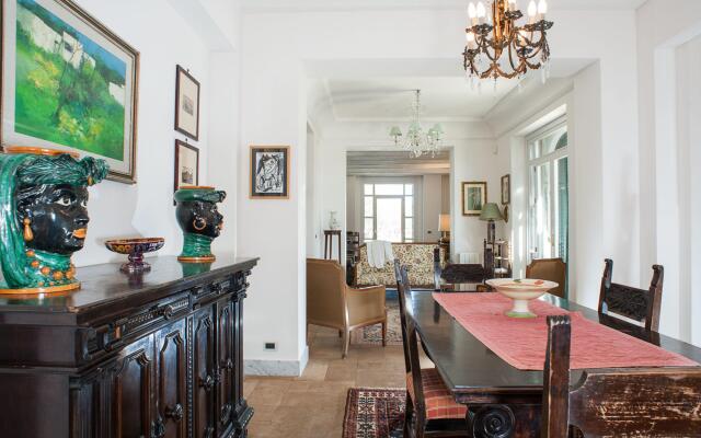 Modern Villa in Paceco with Private Pool