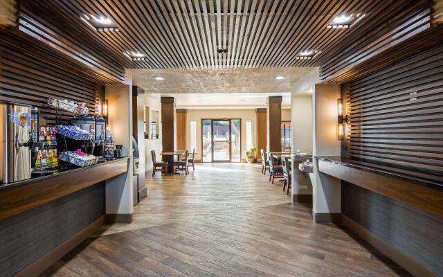 Best Western Plus Hill Country Suites