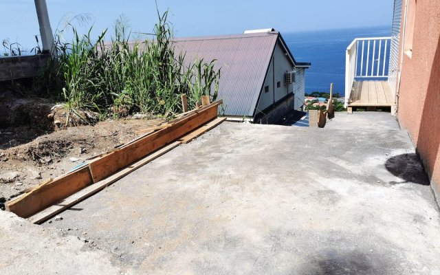 House With 2 Bedrooms In Bouillante With Furnished Terrace And Wifi 500 M From The Beach