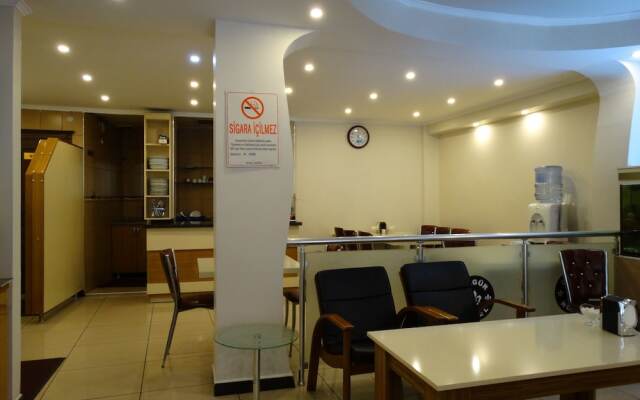 Ozgur Hotel