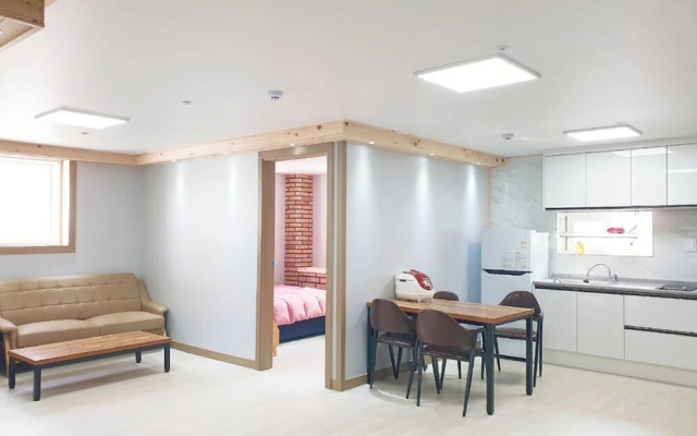 Tongyeong Sarang Hostel