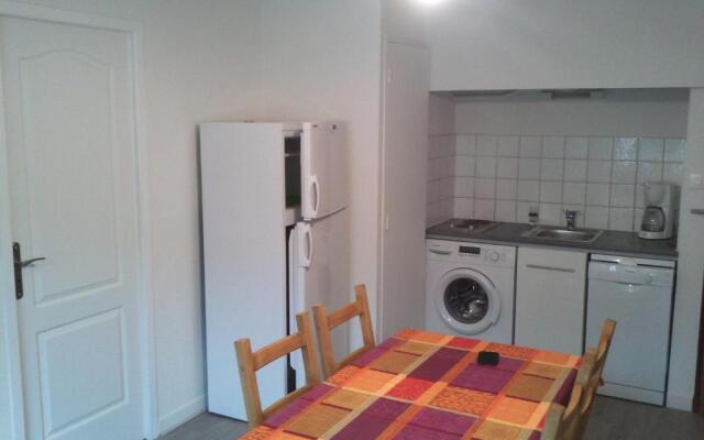 T2 250m du centre ville AX-LES-THERMES