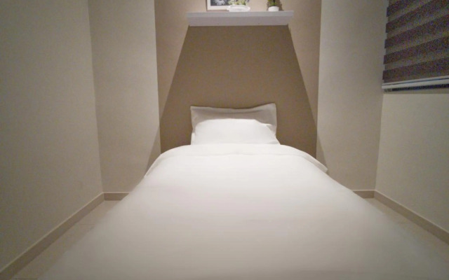 One Life Four Season Waterpark Guest House Manhattan Condominium