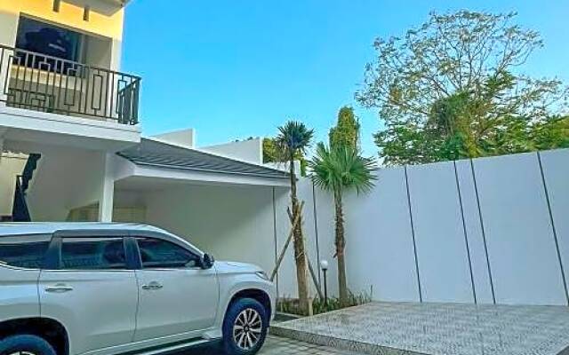 Tritisan House RedPartner