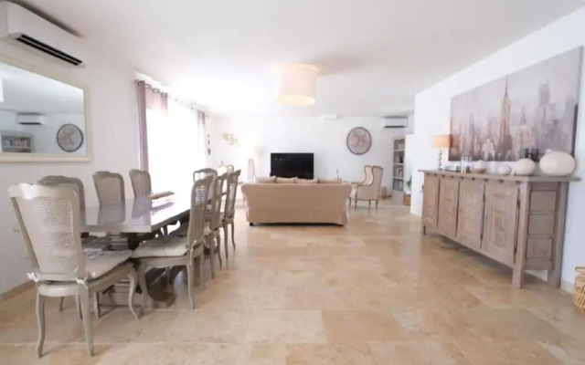 Charming Holiday Home With Private Pool
