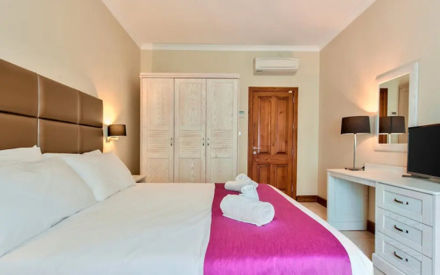 Villa Stephanotis - 3 Bedroom Villa With Pool