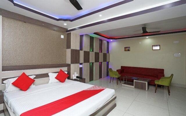 Hotel Tr Palace By OYO Rooms