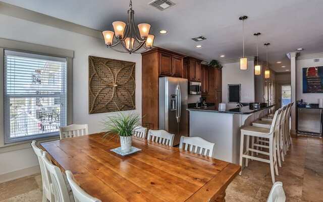 Las Olas by Five Star Properties