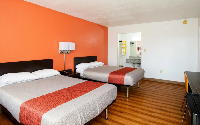 Motel 6 Mount Jackson, VA - Shenandoah