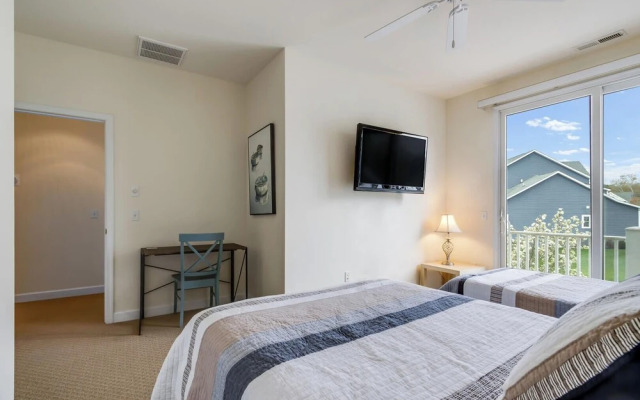 Smithfield Court 2 #102