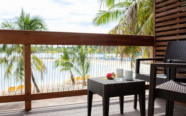 Plantation Island Resort