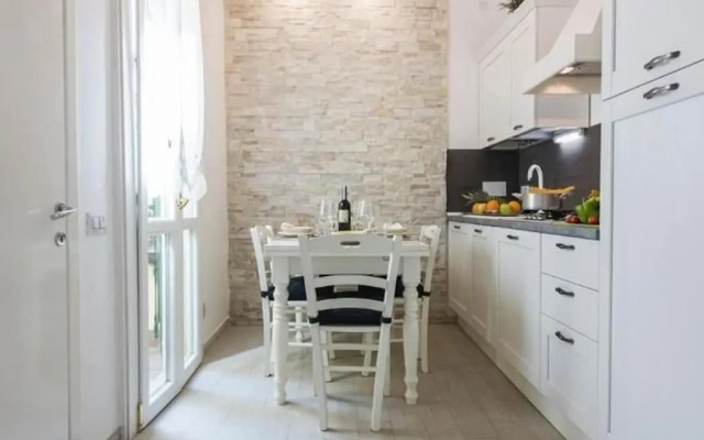 Cozy apartment with gym