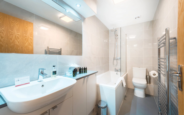 The Knight Residence Apartments by Mansley