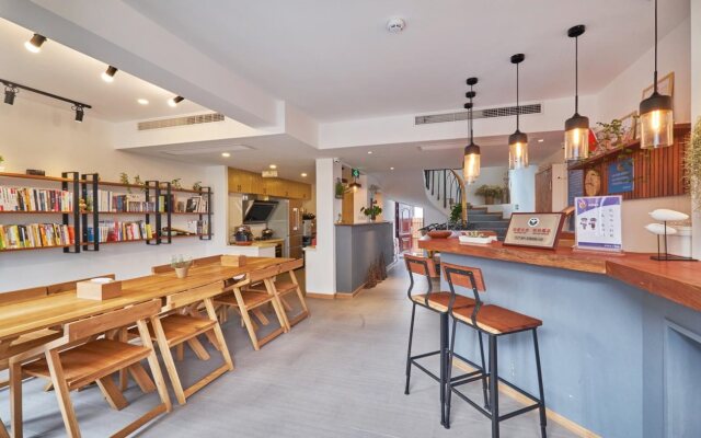 Hangzhou West Lake Yueshang Yunshe Boutique Homestay