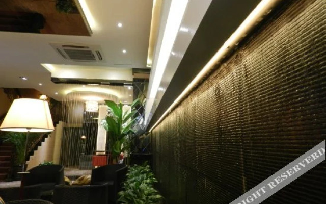 Pai Hotel (Nanning Jiangnan Shizhuling Subway Station)