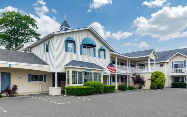 Ogunquit Hotel & Suites