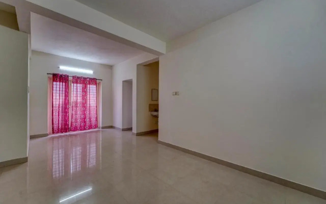 OYO Flagship 805216 Senthamizh Residency