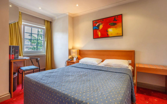 La Reserve Hotel
