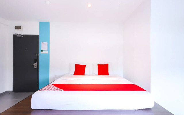 OYO 246 Link Inn (Sanitized Stay)