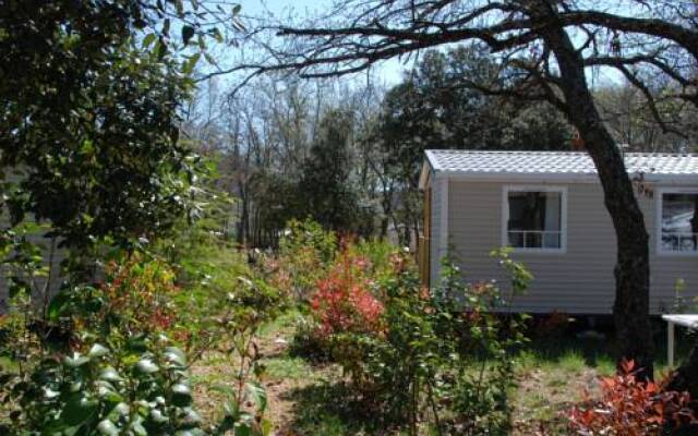 Domaine des Chênes Blancs - Camping