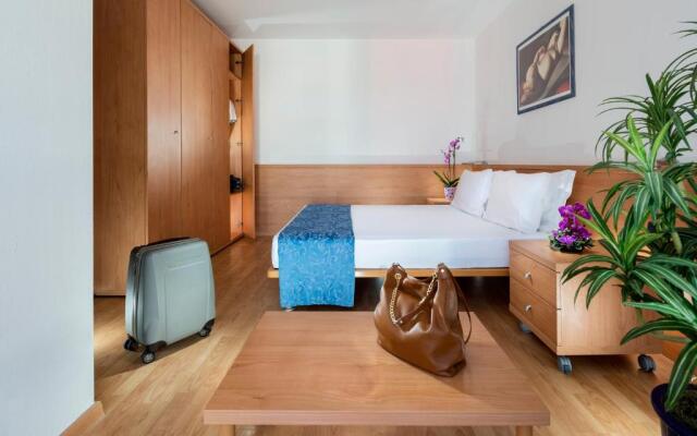 Aparthotel Esperya