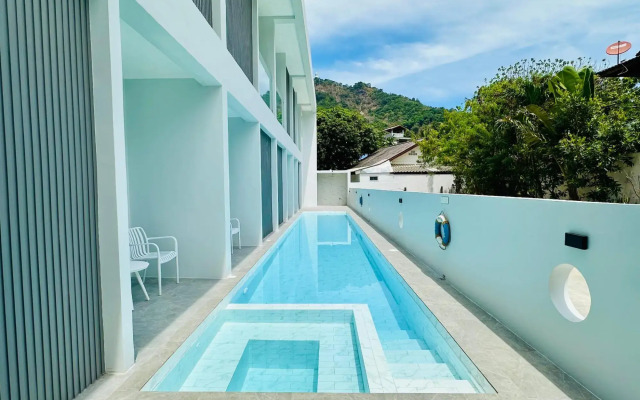 Kata Place Hotel