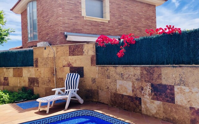 Chalet Con Piscina Privada