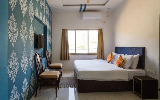 Rudraksh Inn