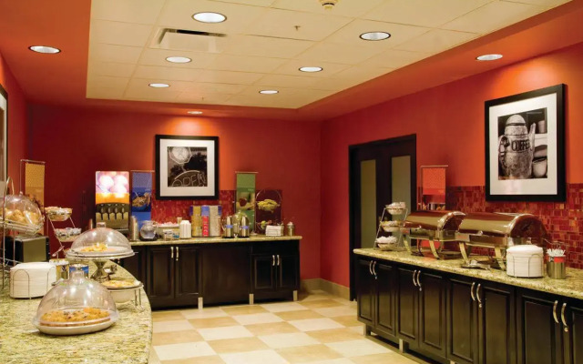 Hampton Inn & Suites Phoenix Chandler-Fashion Center AZ