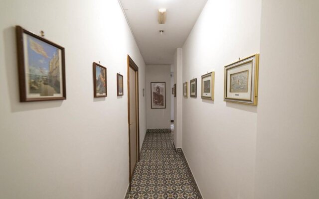 Frank Hotel