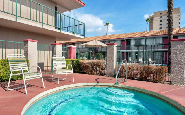 Ramada by Wyndham Mesa Downtown